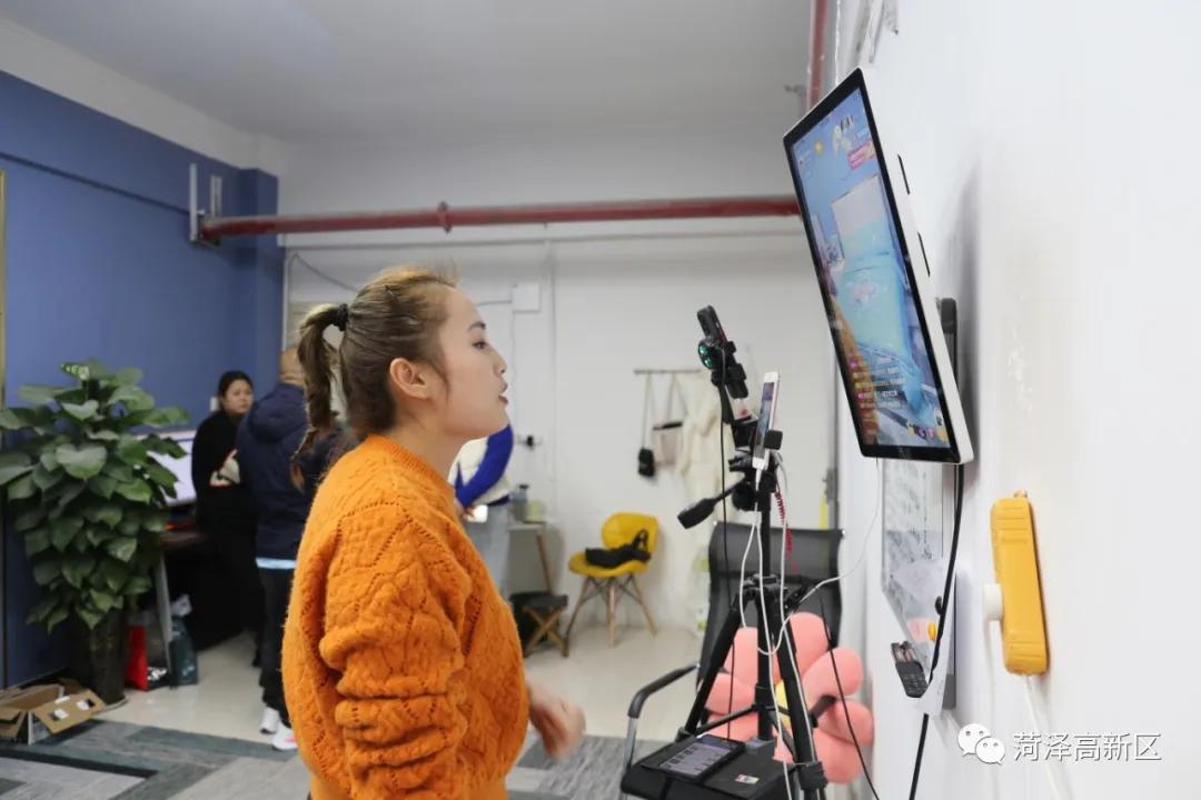 【在习*平近**新时代中国特色社会主义思想指引下】菏泽高新区“淘宝村”迎战“双十一”