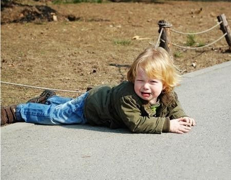 孩子没办法克服困难？了解“3P”理论的作用，父母教孩子正确归因