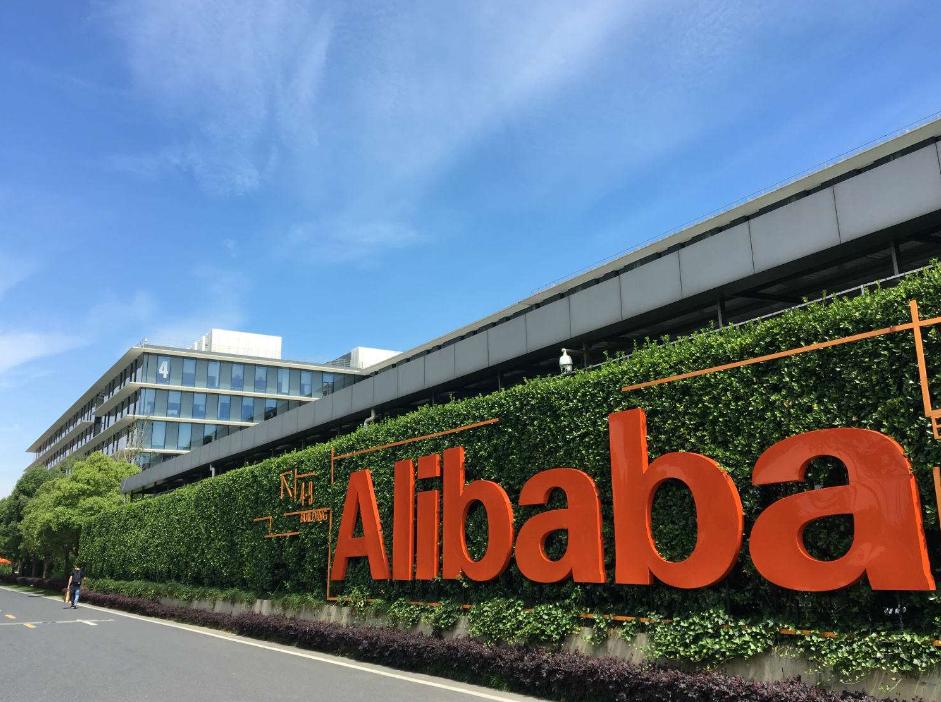 普京怎么看待马云退休,马云回答普京为什么退休原版视频