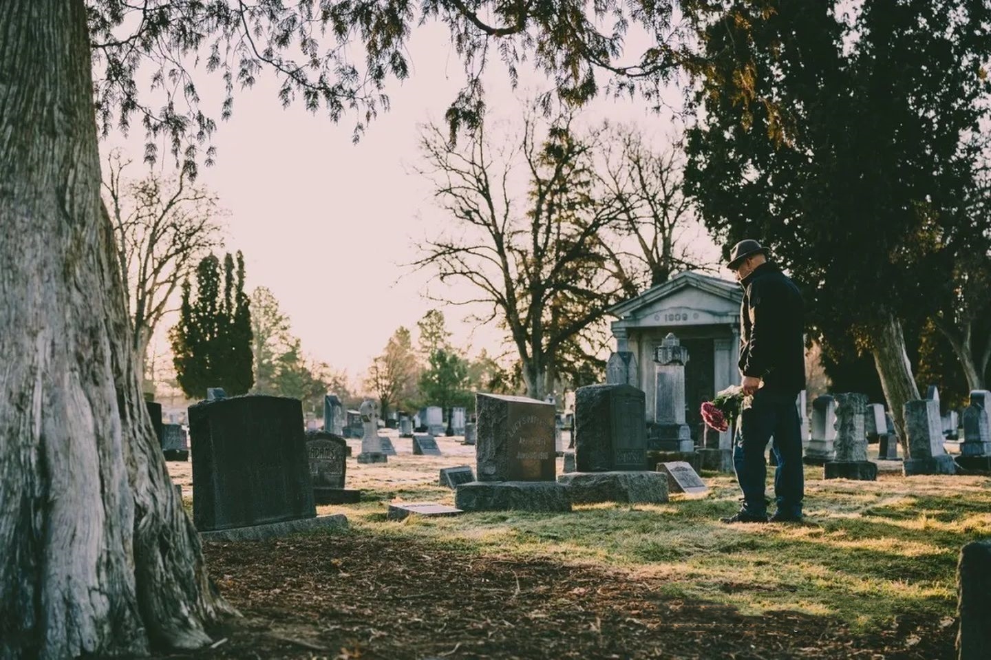 人死之前会有什么奇怪的事情吗,人死后从太平间到火化的流程