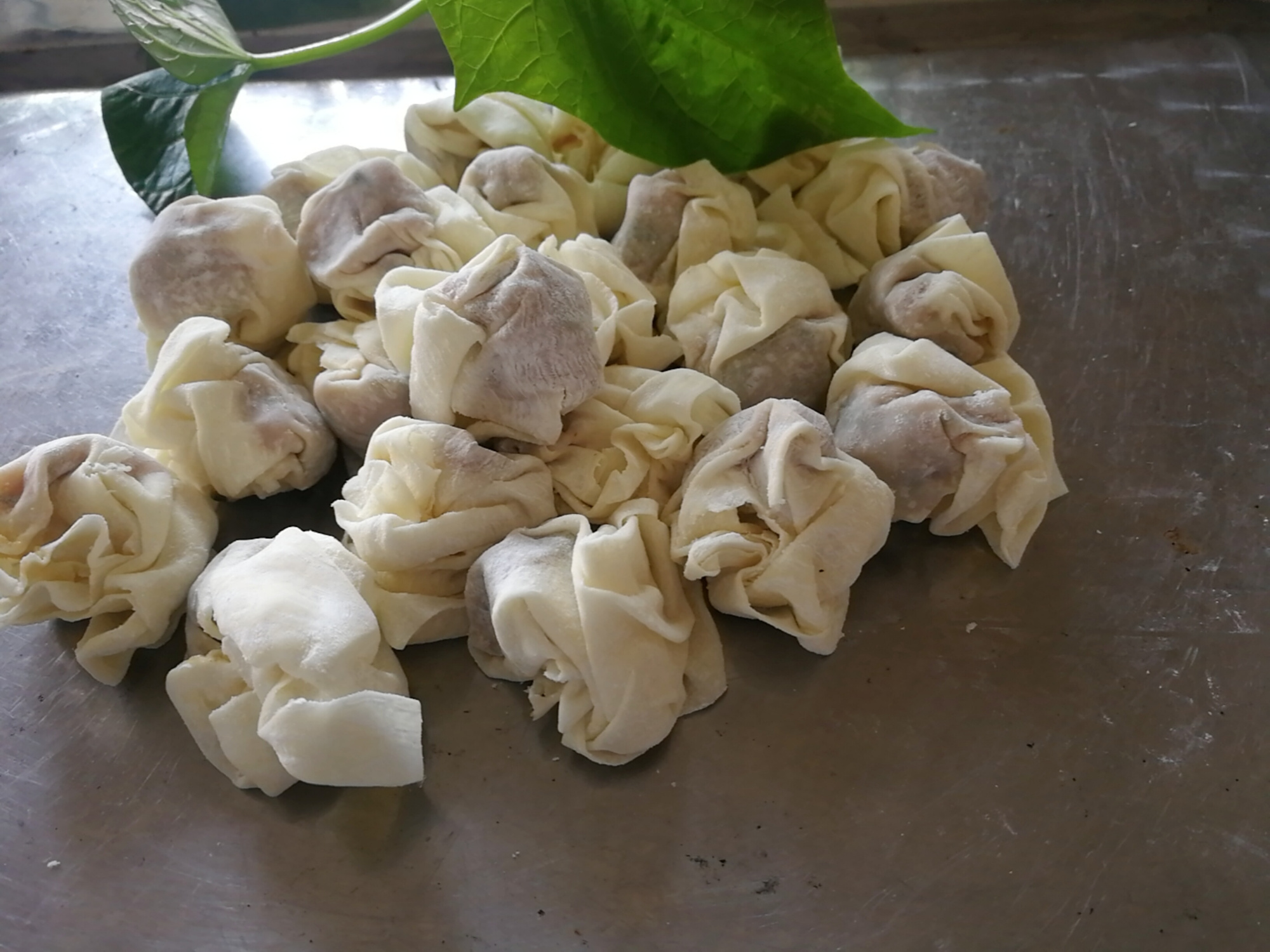 开馄饨店不会调馅，店主教你简单调馅方法，学会可以轻松开店