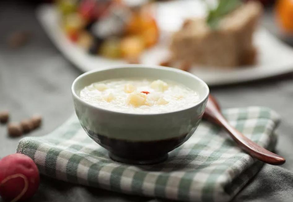 荸荠煮熟吃清火消积,滋阴清热和积食内热