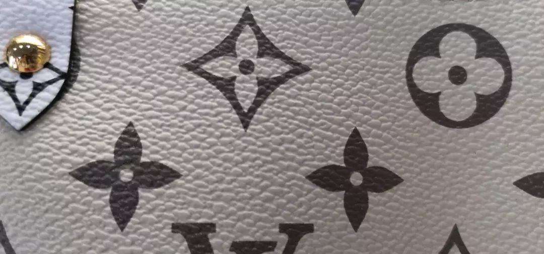 lvonthego中号怎么分辨真假,lvonthego大花购物袋真假鉴别