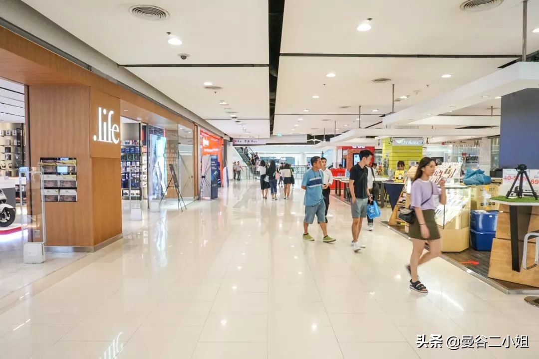 centralworld鍊煎緱涔扮殑涓滆タ,涓栫晫鍟嗗簵璐墿鎸囧崡