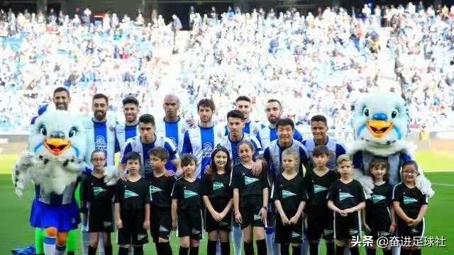 武磊为西班牙人破门,武磊破门做C罗招牌动作