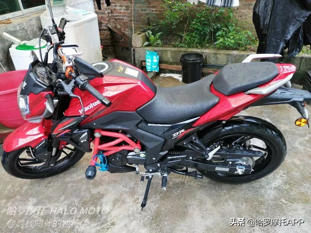 买豪爵送的头盔,买摩托车送的头盔和网上的价格差