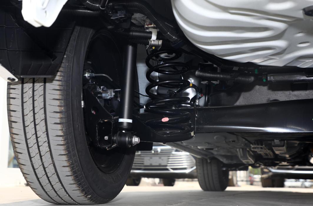 丰田威驰2014款1.3自动保值率,丰田威驰油耗05年