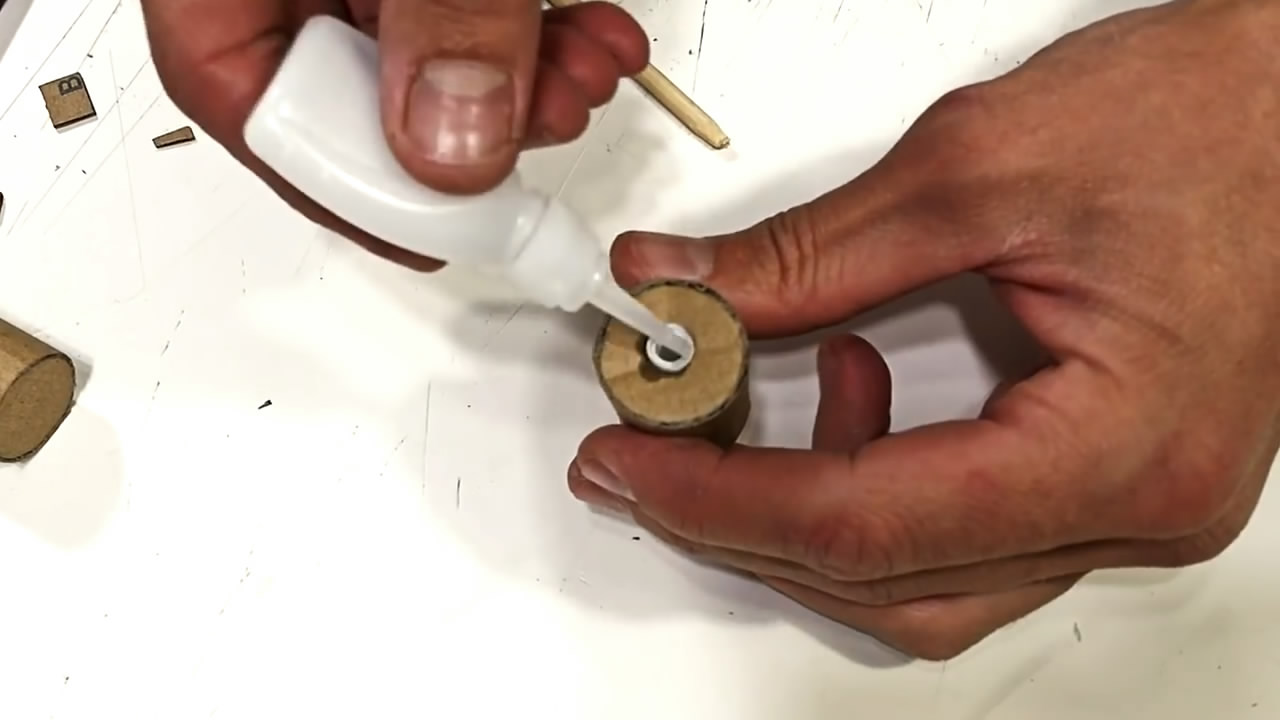 手工制作玩具机器人小视频,纸板机器人手工制作教程