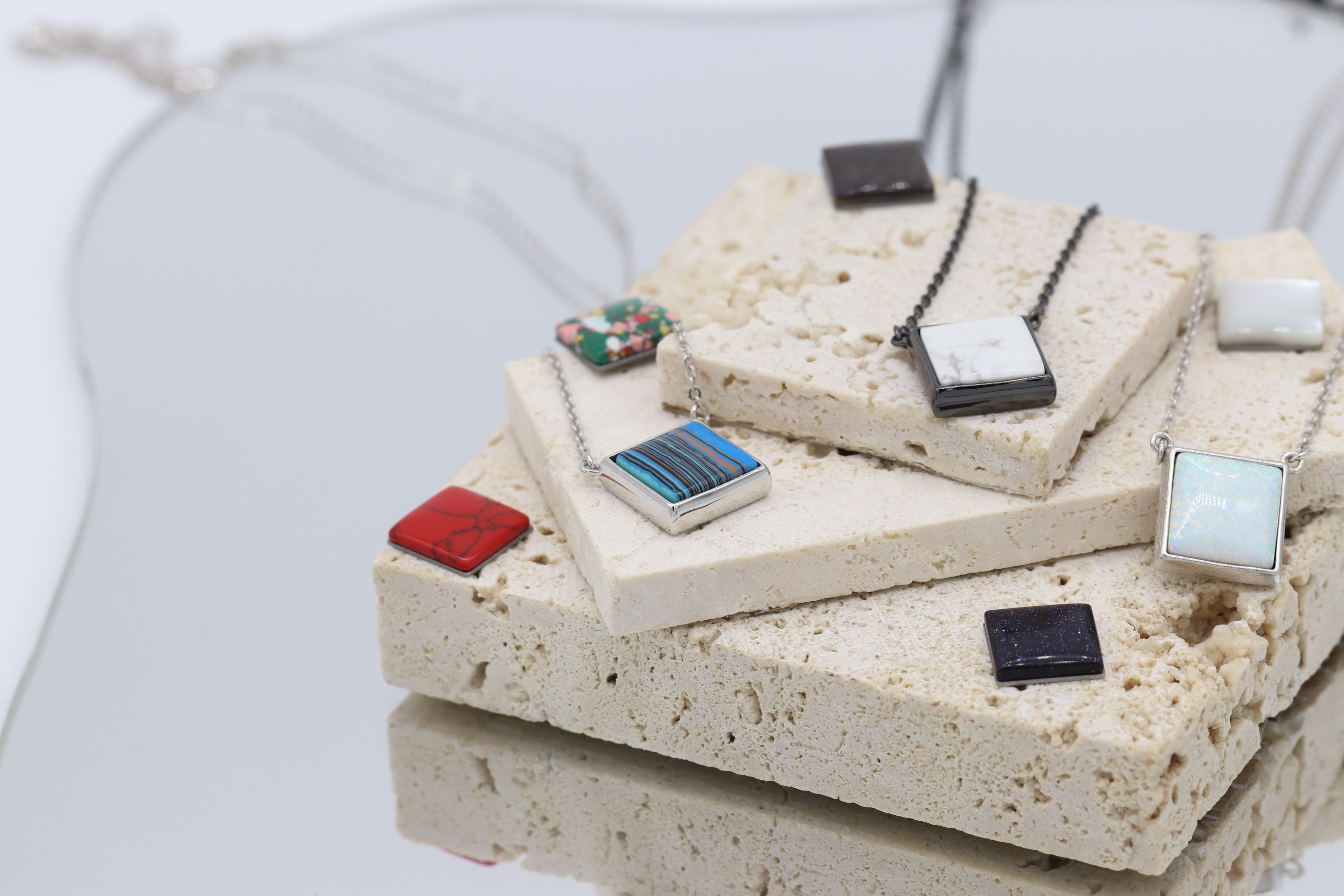 购买饰品时注意事项,如何保养黄金饰品