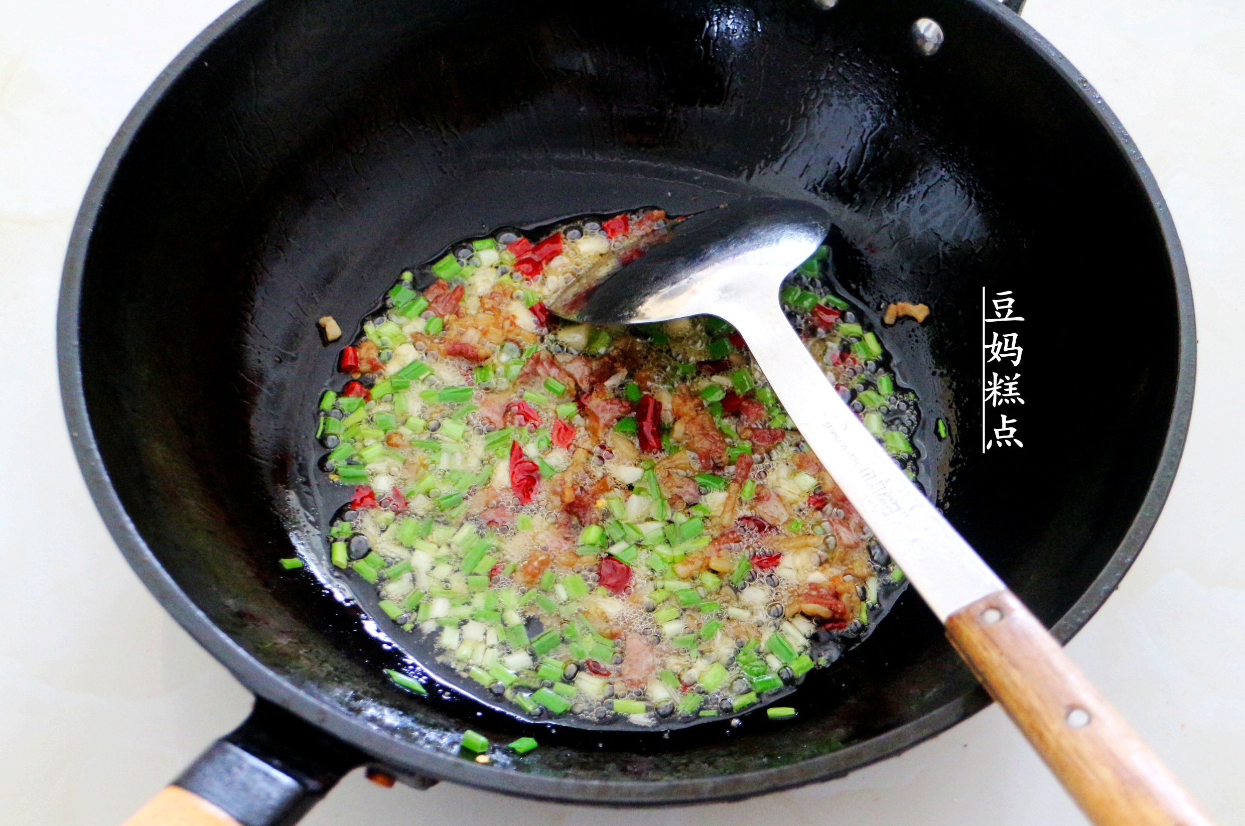 外婆菜怎么搭配做才好吃,外婆菜如何搭配炒好看又好吃