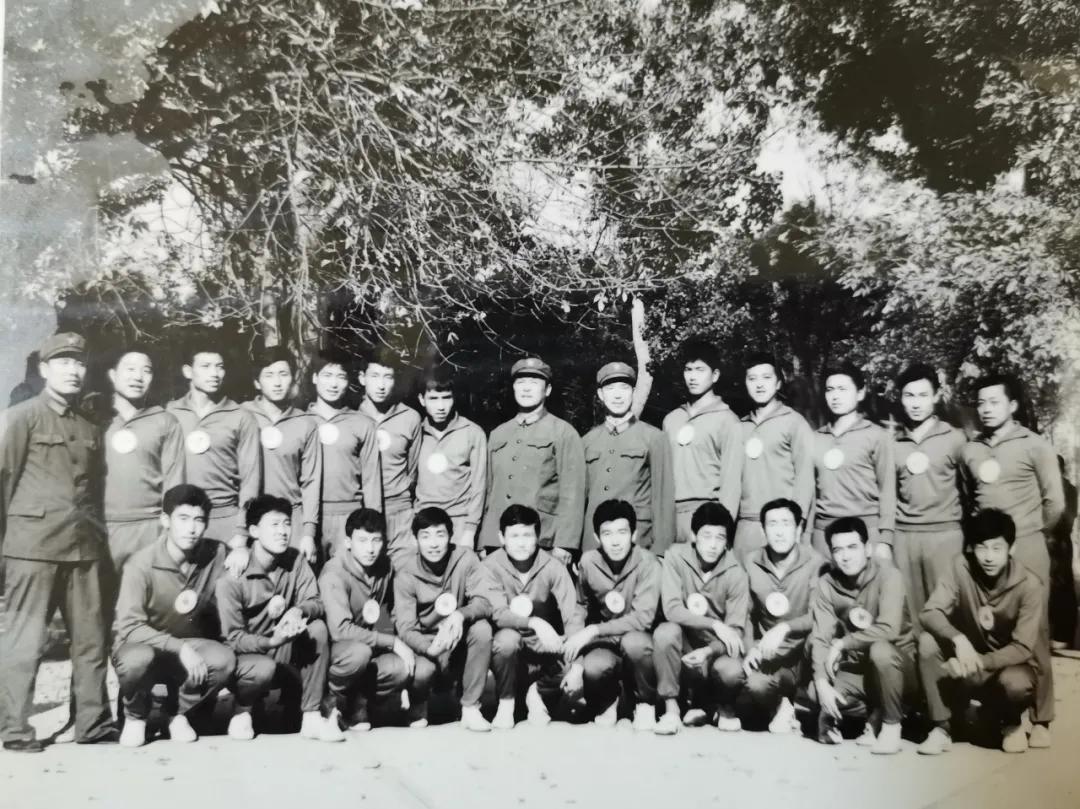 罗登仁小传(一):学艺于北京体育学院,辉煌的军旅足球生涯