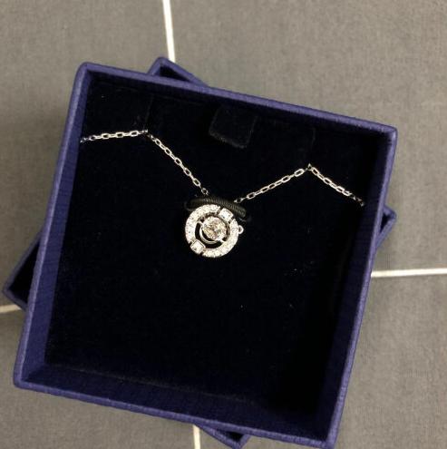 施华洛世奇项链哪款送女友,七夕情人节礼物施华洛世奇项链