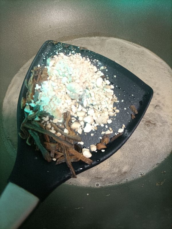 家里梨太多吃不完,吃不完的梨不要扔做秋梨膏