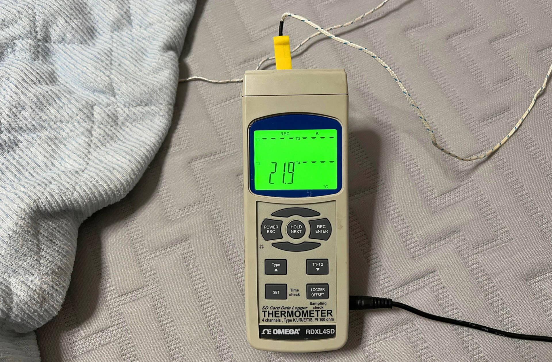 石墨烯电热毯和碳纤维电热毯区别,水暖电热毯怎么选择舒适