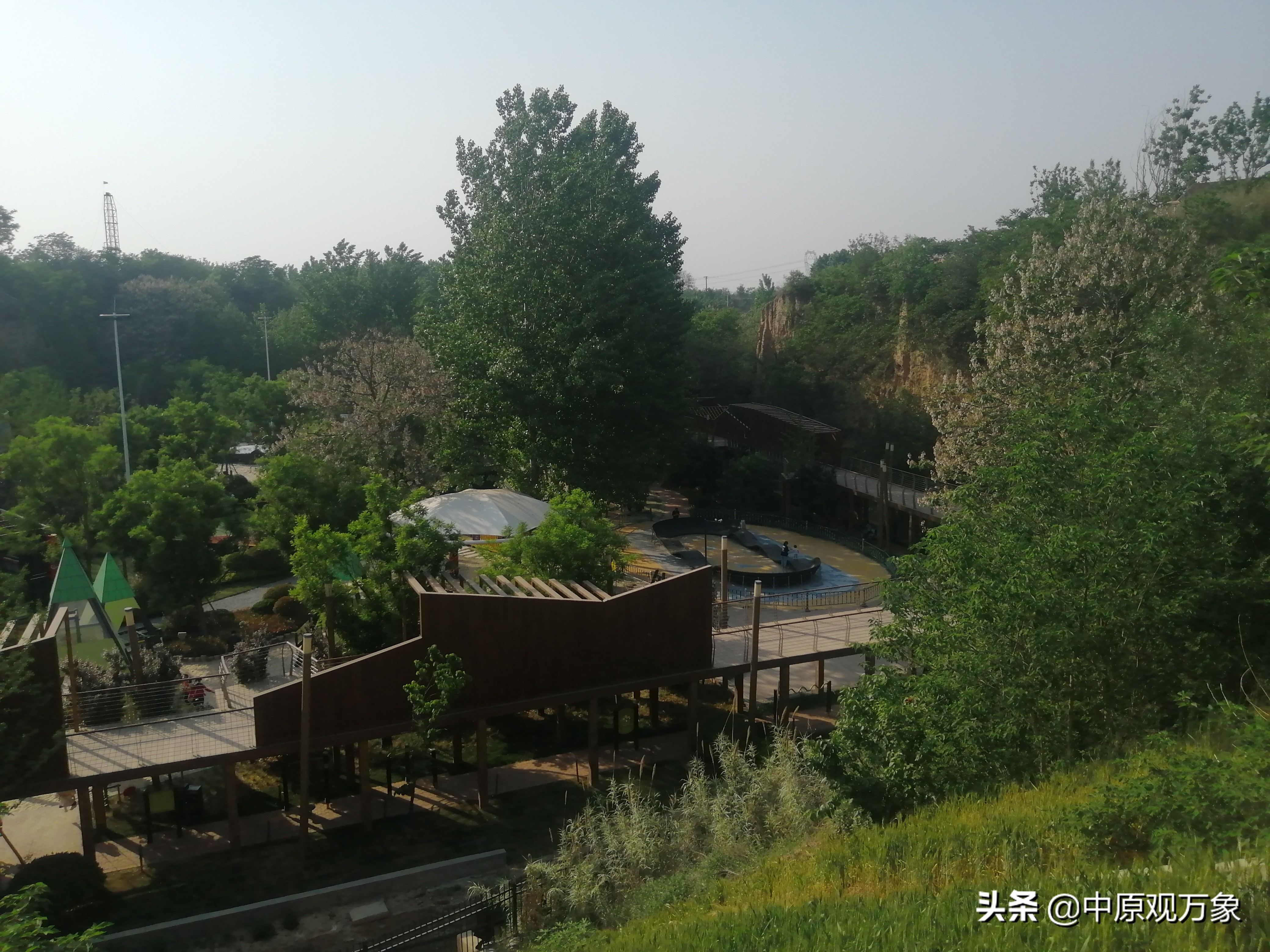 郑州市樱桃沟足球小镇长安古寨,郑州樱桃沟足球小镇