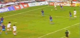 足球史上最全能支点中锋!他可以在中锋、前腰和边锋之间无缝衔接!