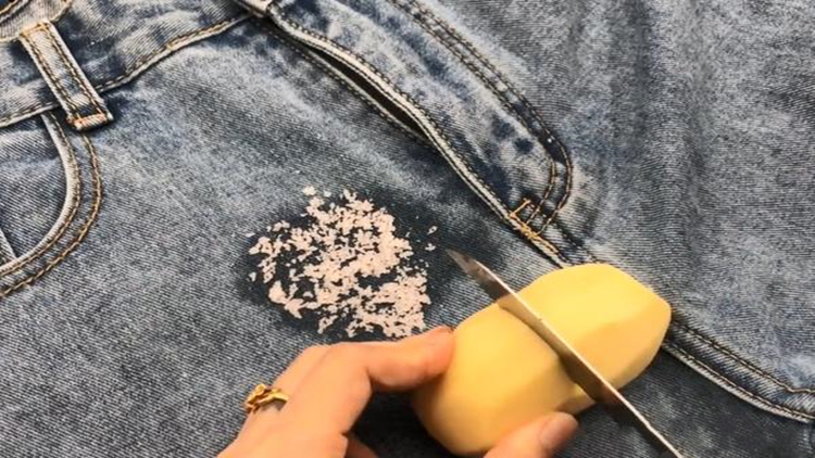 土豆在裤子上涂什么最好,土豆擦油污