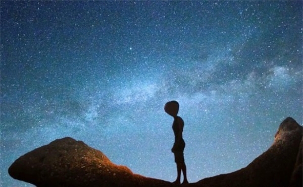 谷歌地图发现南极ufo,nasa太阳观测发现ufo