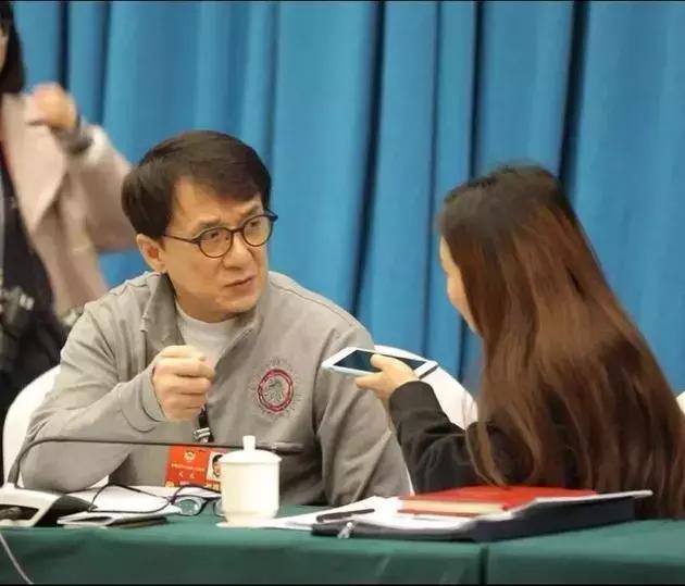 成龙捐收藏全部古建筑,成龙的古建筑和收藏品是什么