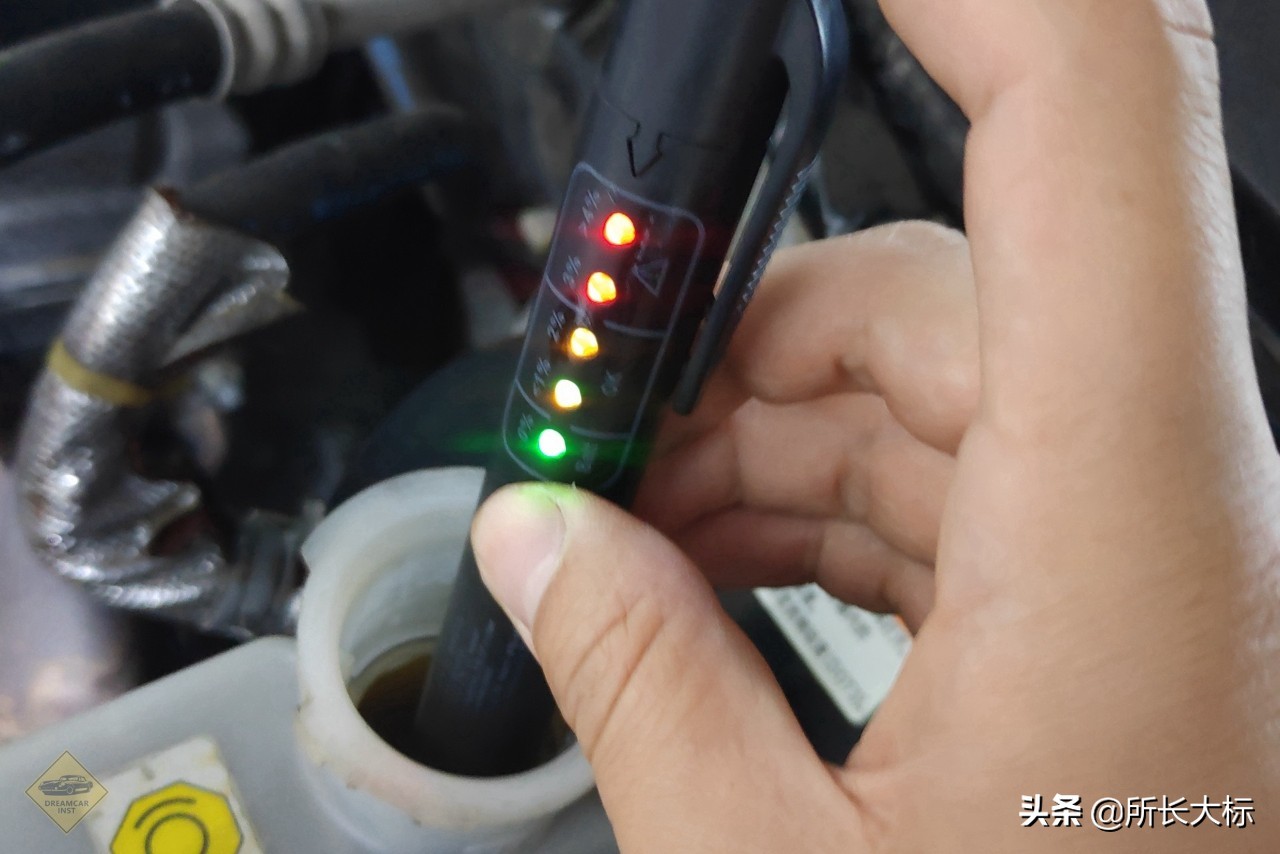 铃木维特拉整备重量是多少,铃木维特拉自驾游越野视频