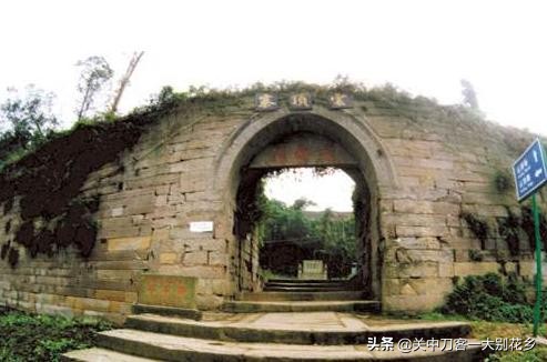 《美酒将军红与麻城孝感乡人郭孟四的传奇人生》