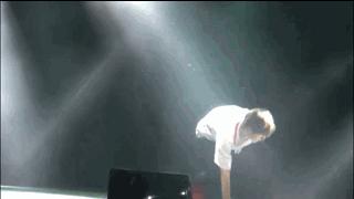 盘点男明星的摆胯舞,男明星跳舞为啥要顶胯