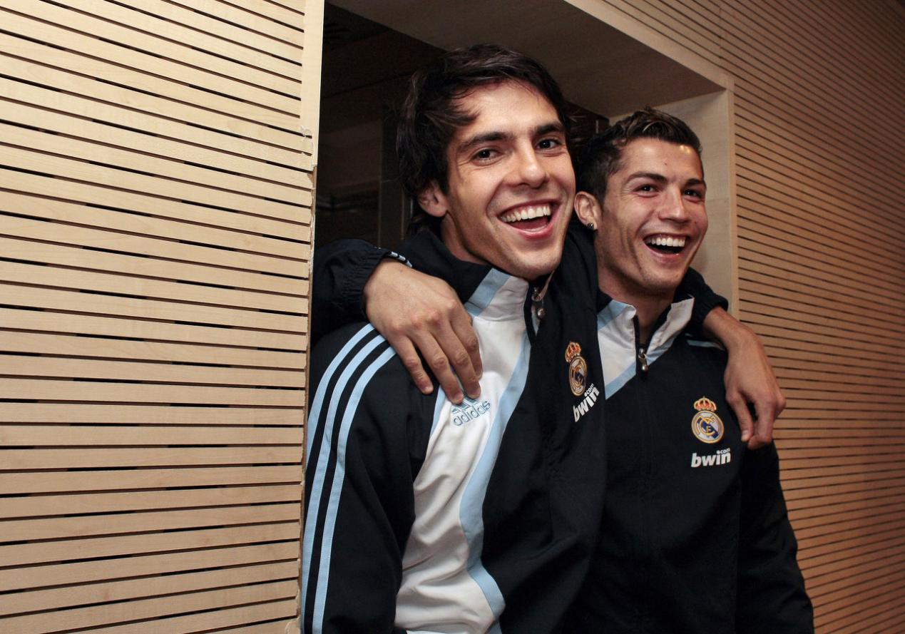 万千球迷的初恋,梅罗之前的第一人,回顾关于卡卡的那些事