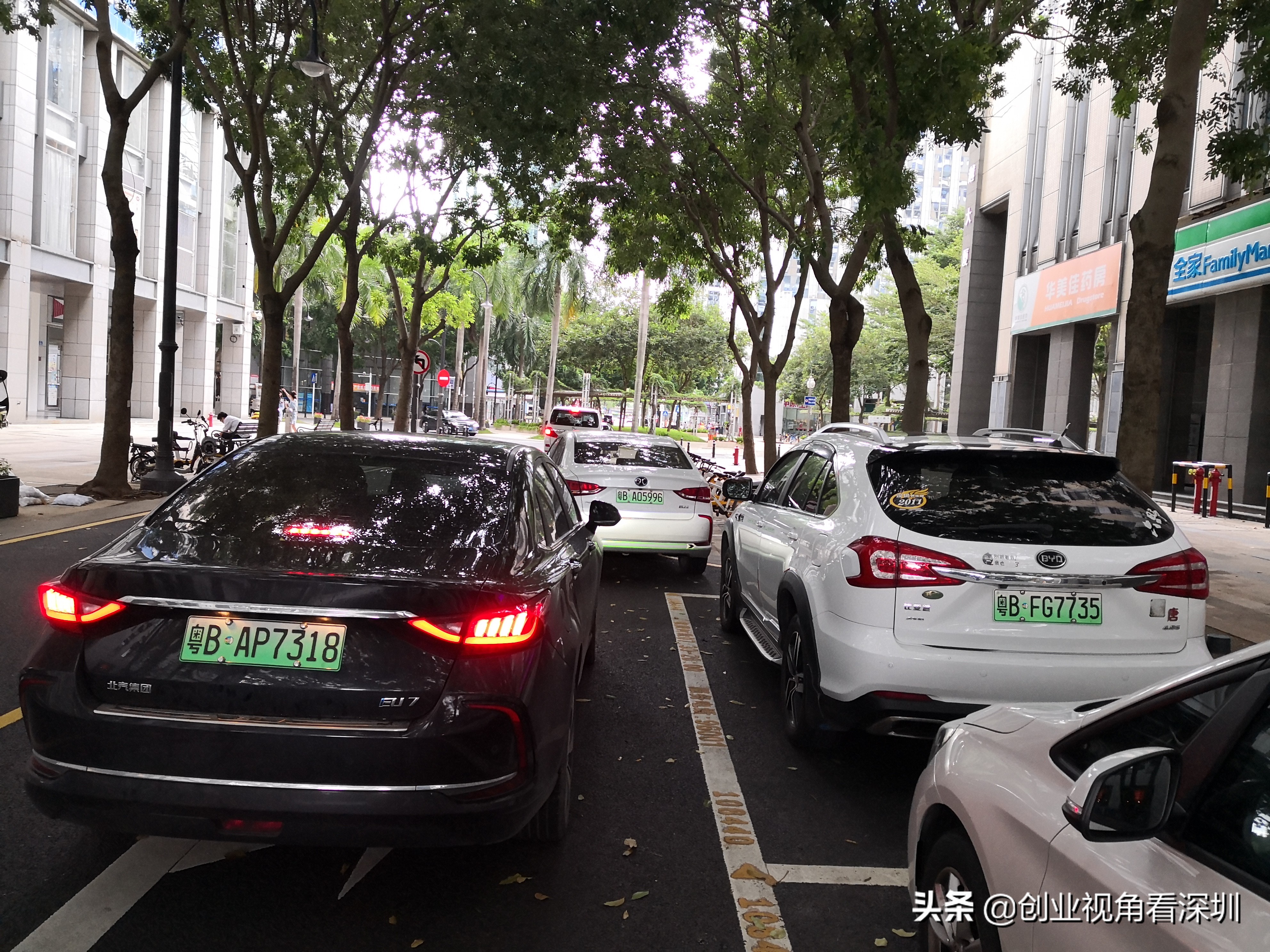 在深圳开网约车能挣钱吗?月入过万?