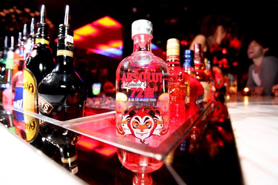 北京酒吧服务员小费一般多少,北京工体酒吧小费