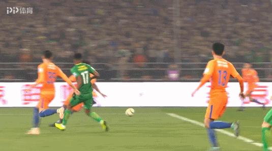 贺炜评价国安,国足开场遭遇争议点球贺炜