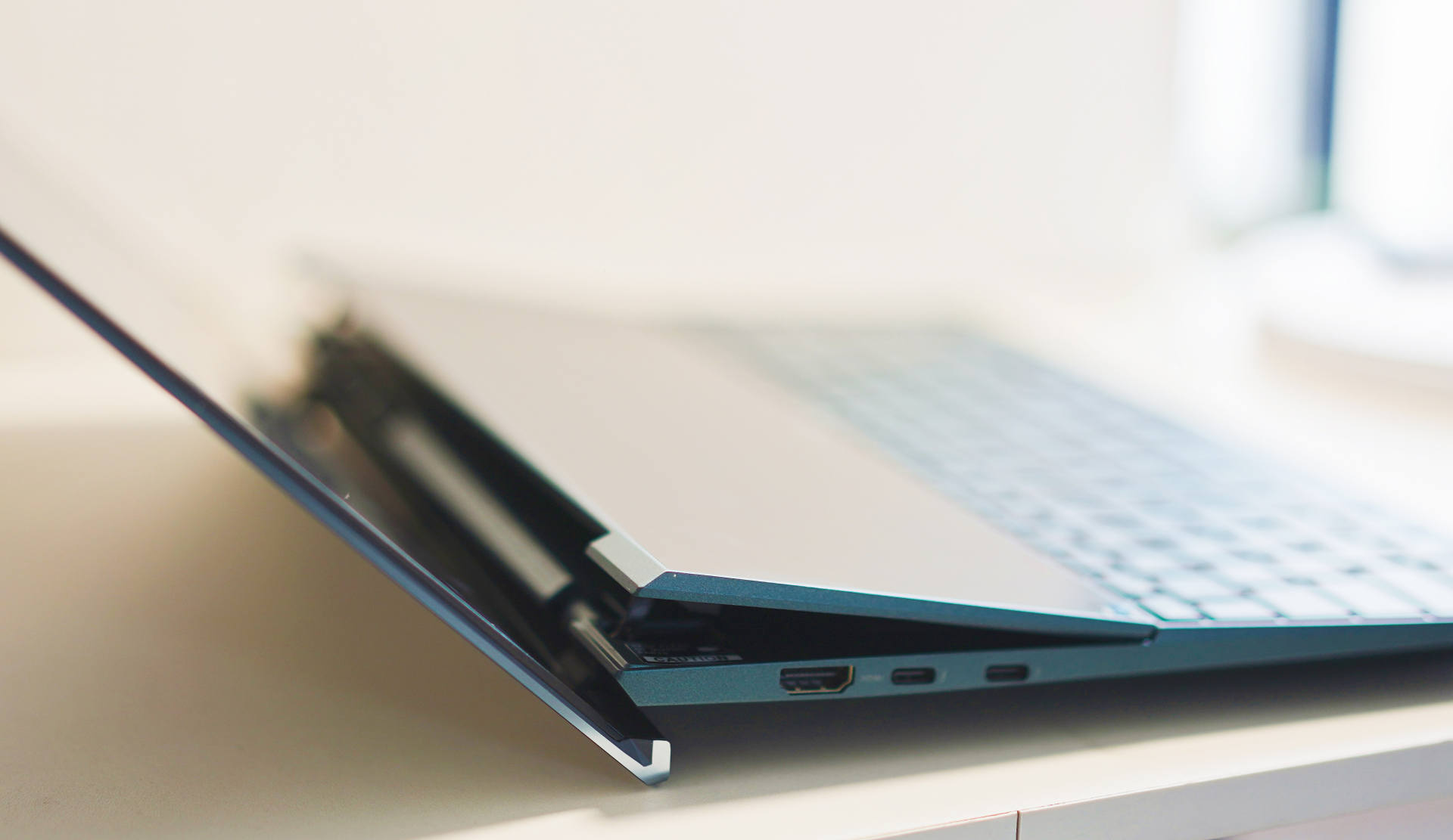 华硕灵耀x双屏笔记本到底怎么用,华硕灵耀x双屏笔记本评测