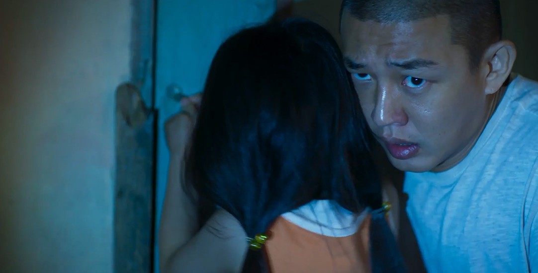 绑匪绑架一个女孩后怀疑人生,绑架犯绑架女孩子恐怖电影