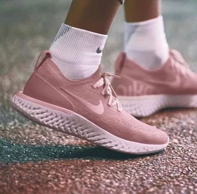 除了NIKE、ADIDAS，女生还有哪些值得入手的运动单品？