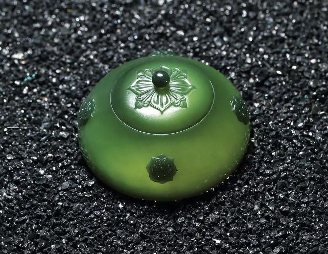 玉上洒金，是新玉种横空出世？