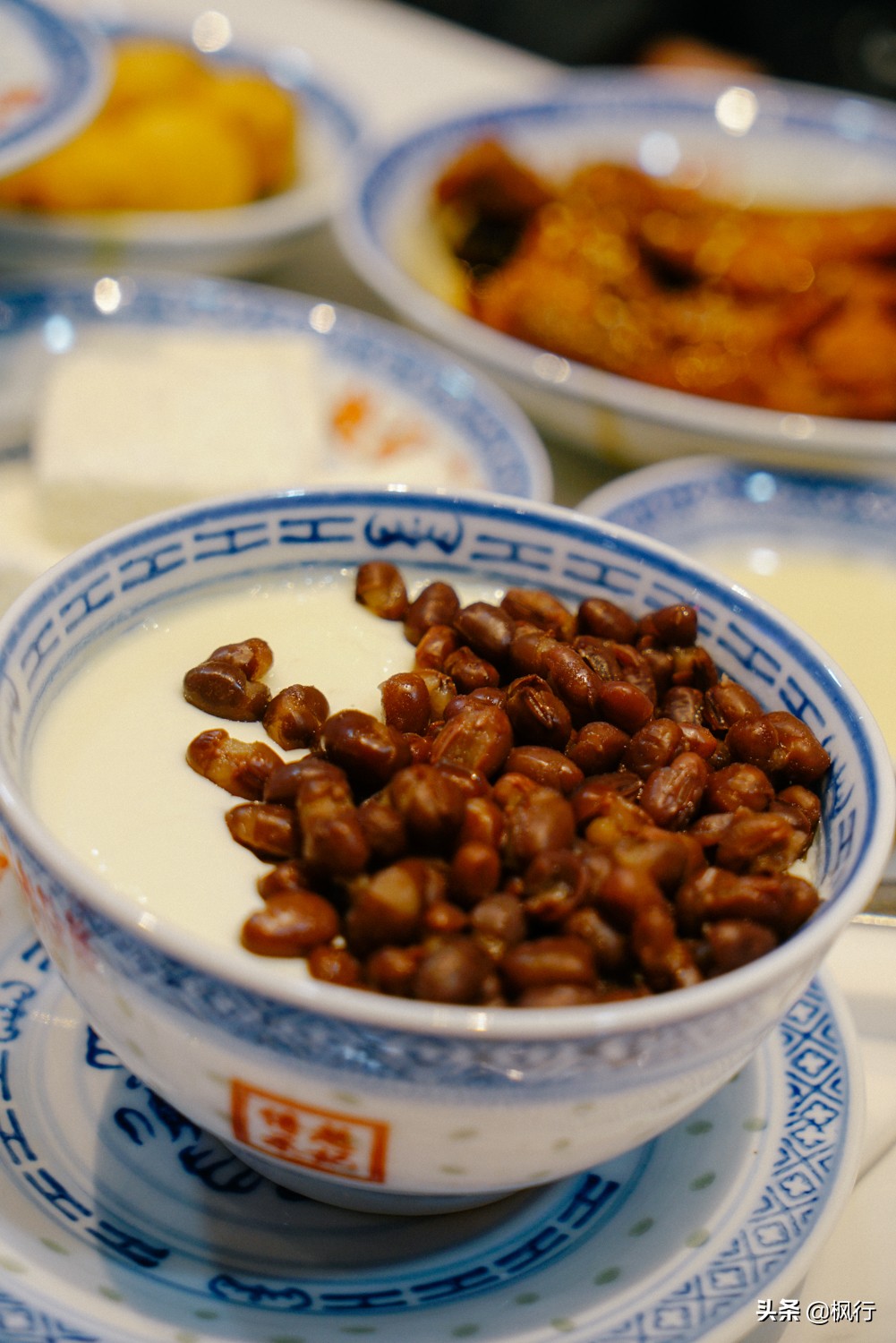 广东暖胃小甜品嫩滑爽口姜汁撞奶,姜撞奶美食推荐卡