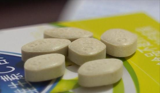 维c无糖薄荷糖含片,维c含片过期了还能吃吗
