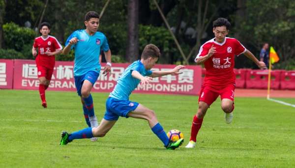 广州恒大足球青训学校学费多少钱,恒大足球学校最新情况