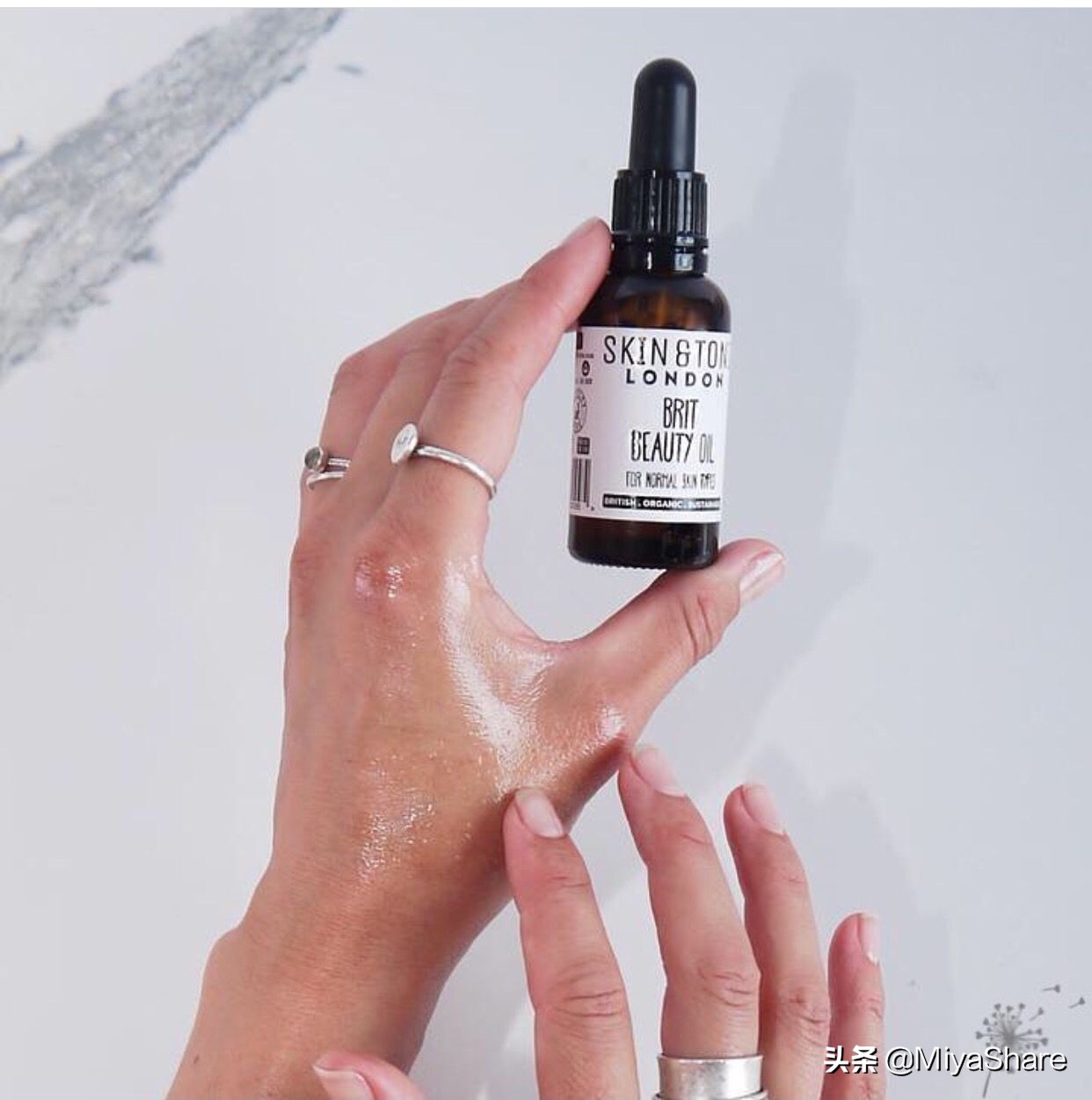 薇姿精华值得买吗,薇姿哪款精华适合干皮