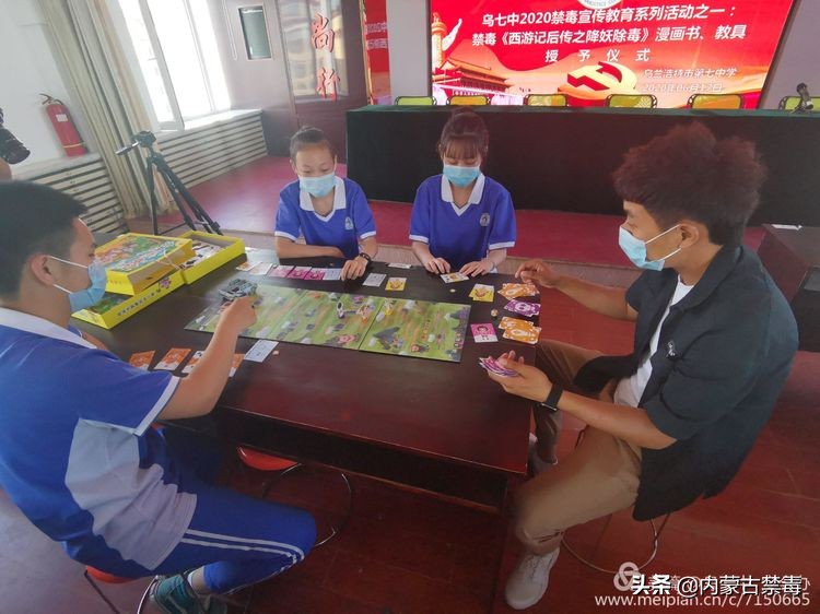 壁立千仞无欲则刚百毒不侵,壁立千仞无欲则刚图片图文