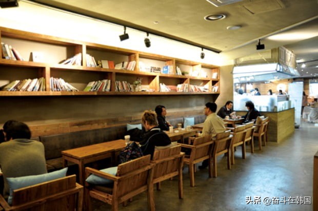 韩国再现“丁字裤男”,丁字裤上街算犯罪吗?