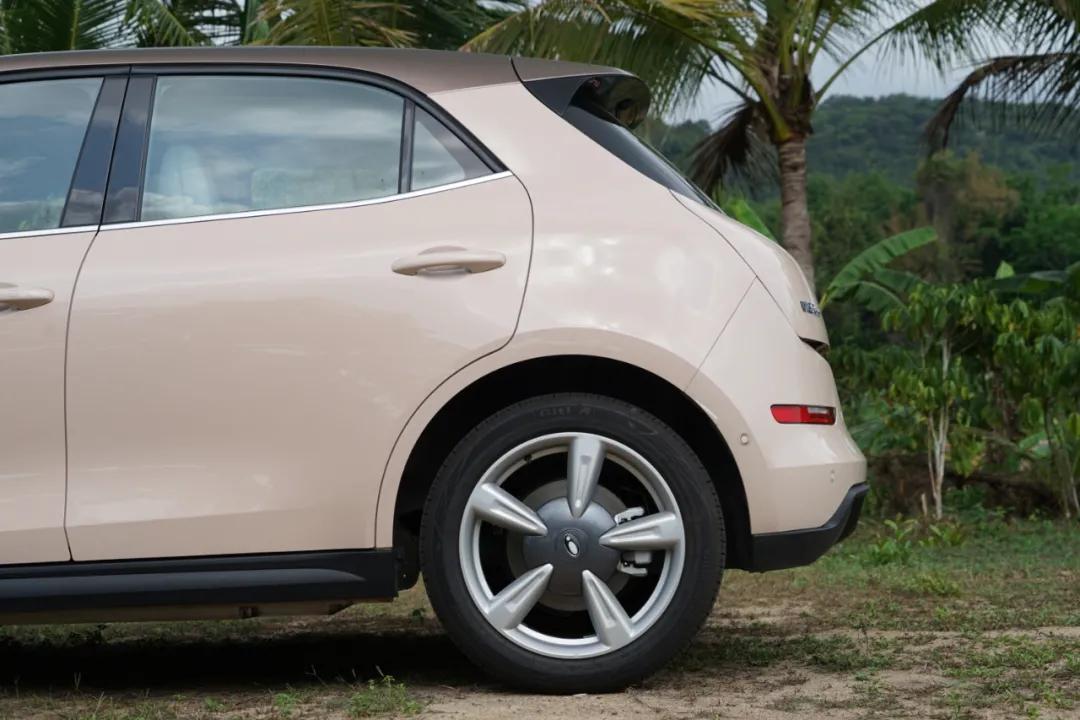 欧拉好猫试乘试驾介绍,欧拉好猫女性配置