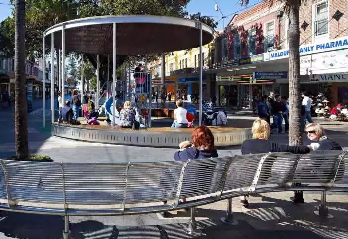 商业街区的景观设计要点和原则,复古怀旧商业街景观设计