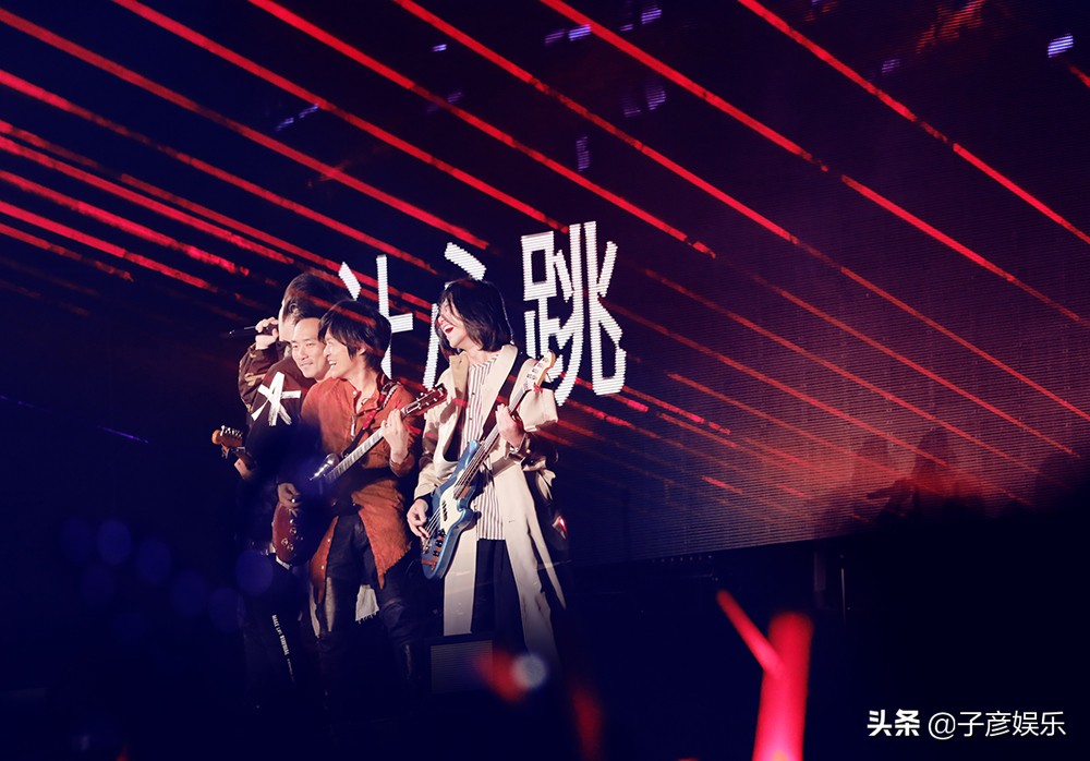 五月天上海演唱会连开8场,五月天上海演唱会连开6场