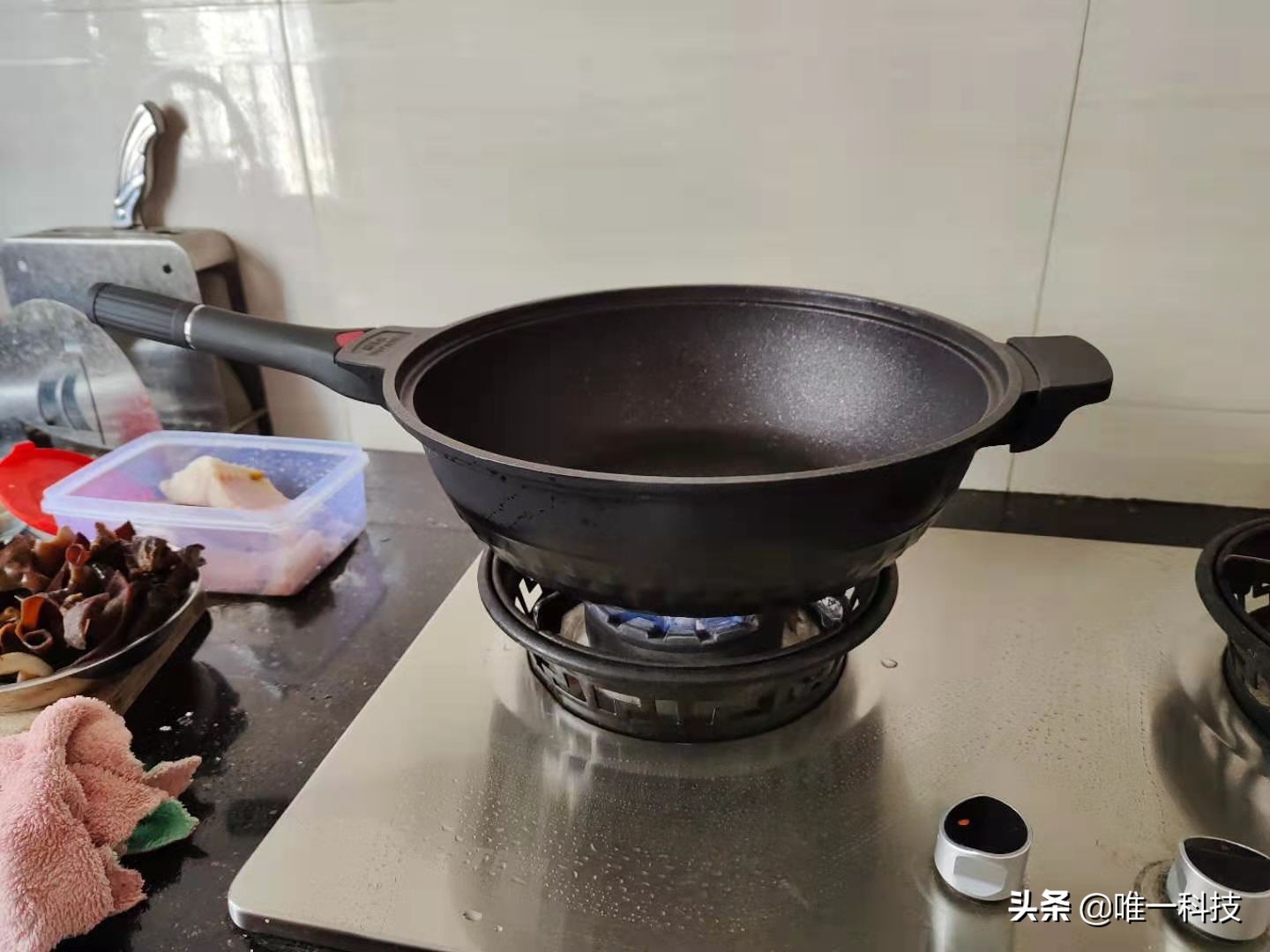 一锅多用的厨房利器——英国帝伯朗不粘锅体验报告