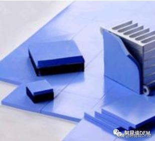 阿昆聊电子产品里能屈能伸的散热材料-导热硅胶片