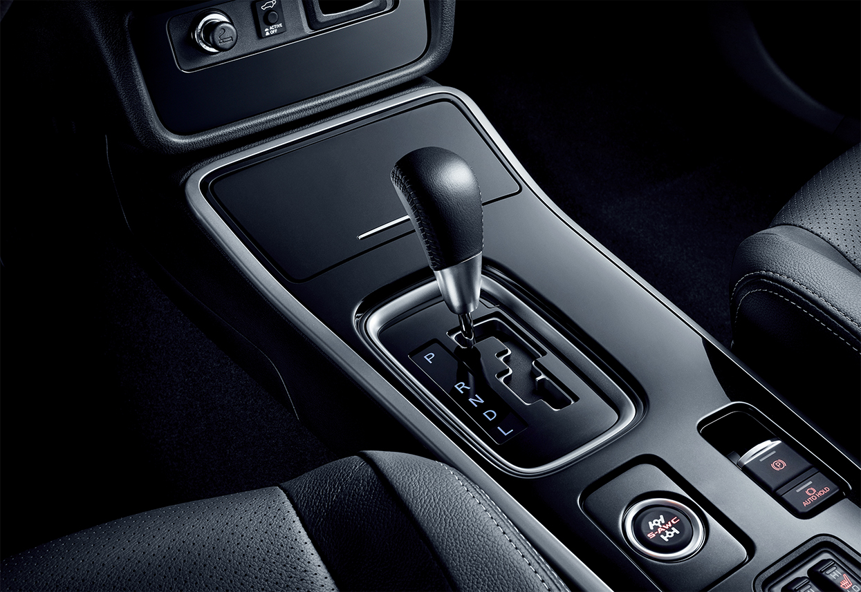 终端不到14万，单月卖出8987台，三菱欧蓝德：谁敢说我老？