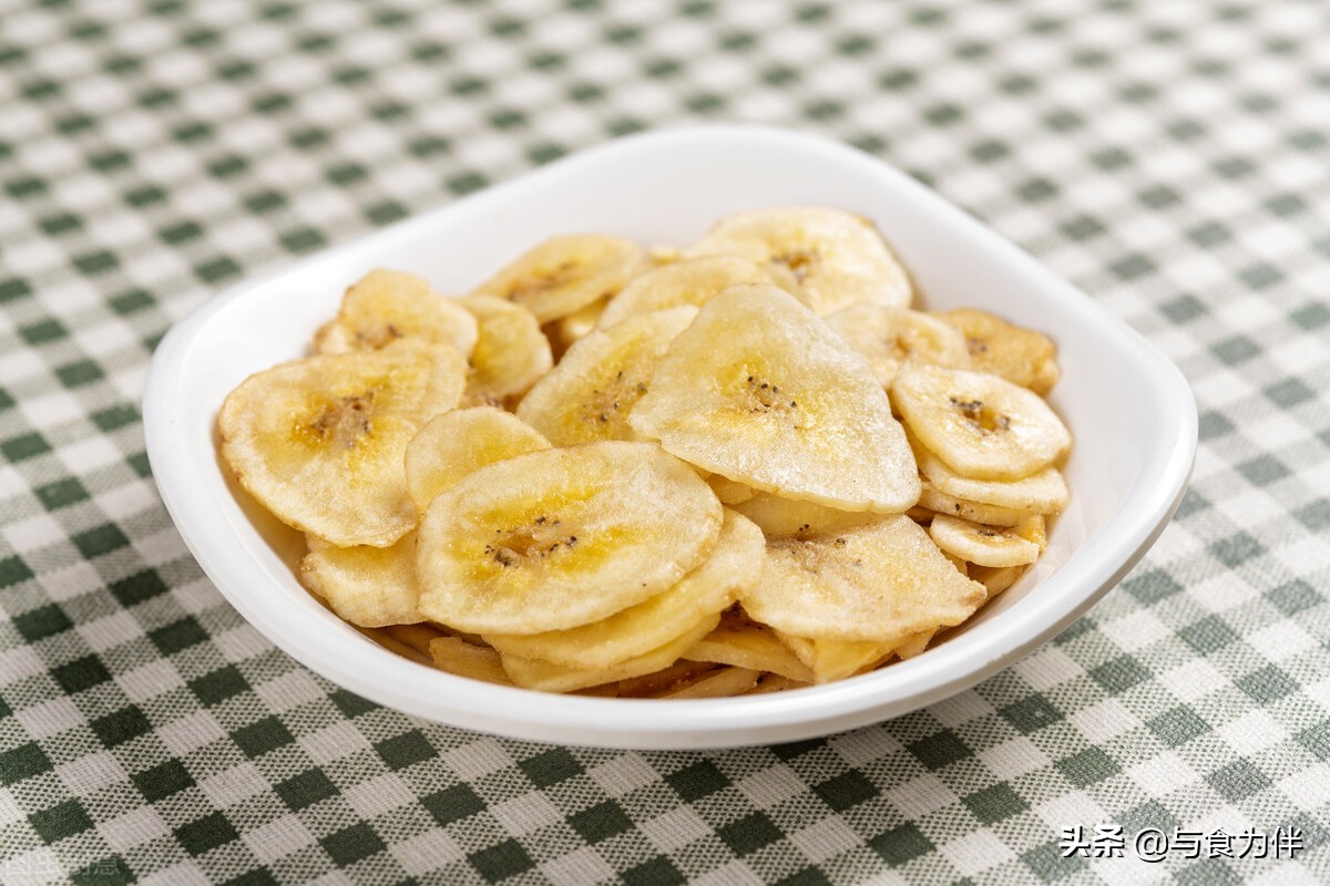 夏天来了摘各种水果,夏天这几种水果千万别乱给孩子吃