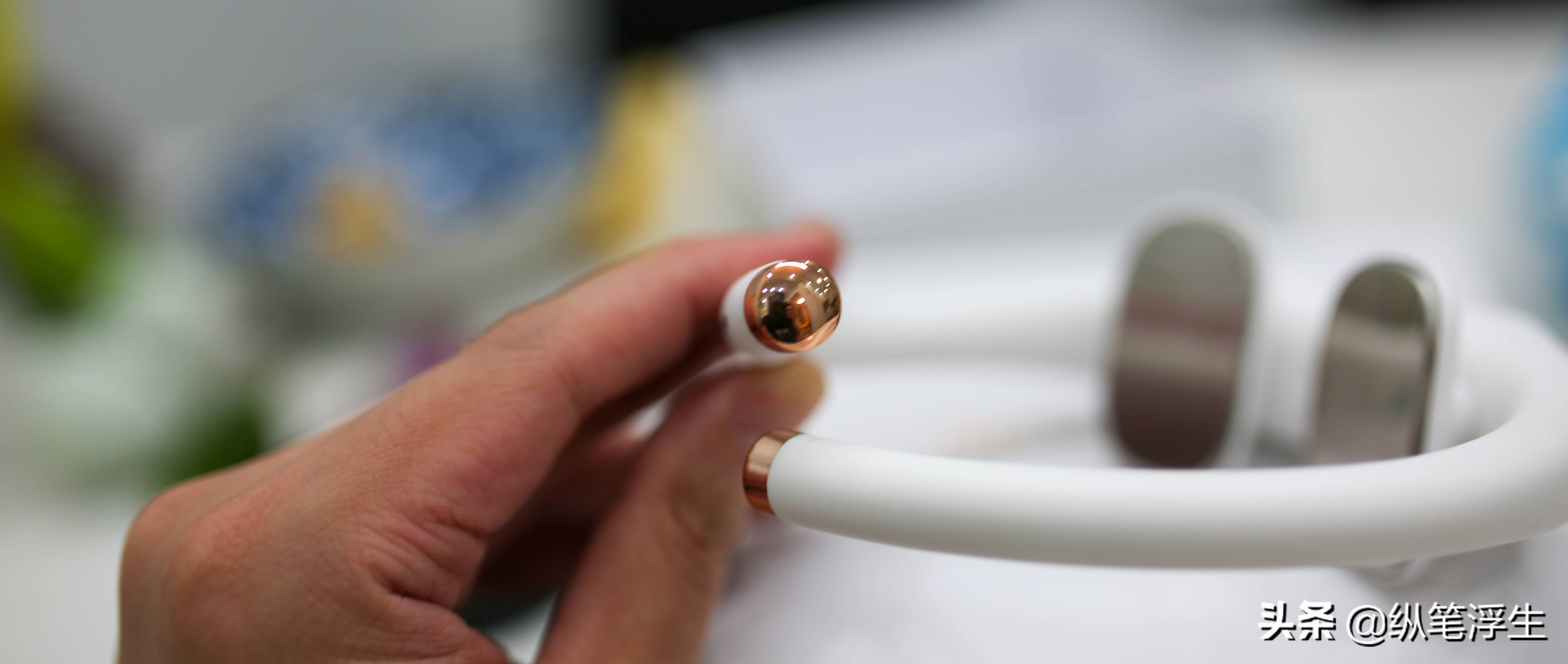 电脉冲、热敷按摩*管双**齐下：人与物AM2011颈椎按摩器测评