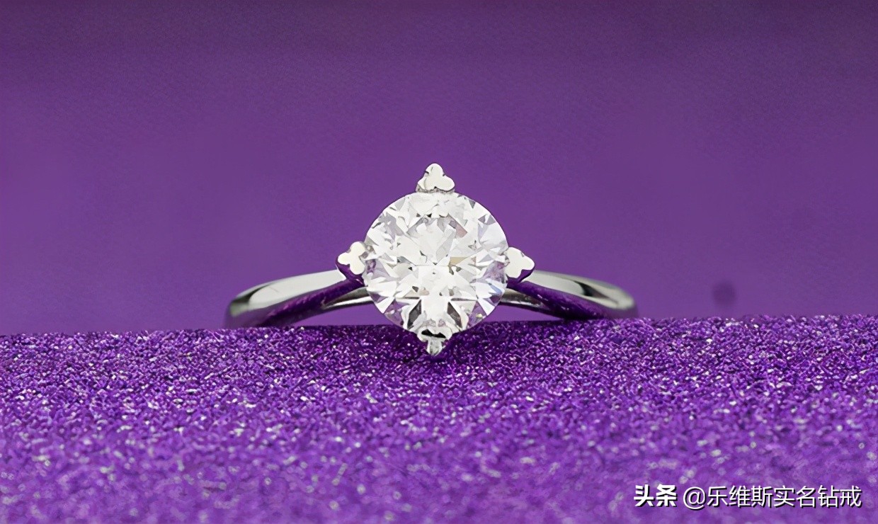 真假钻戒一目了然天然水晶,怎么样鉴别白金钻戒的真假