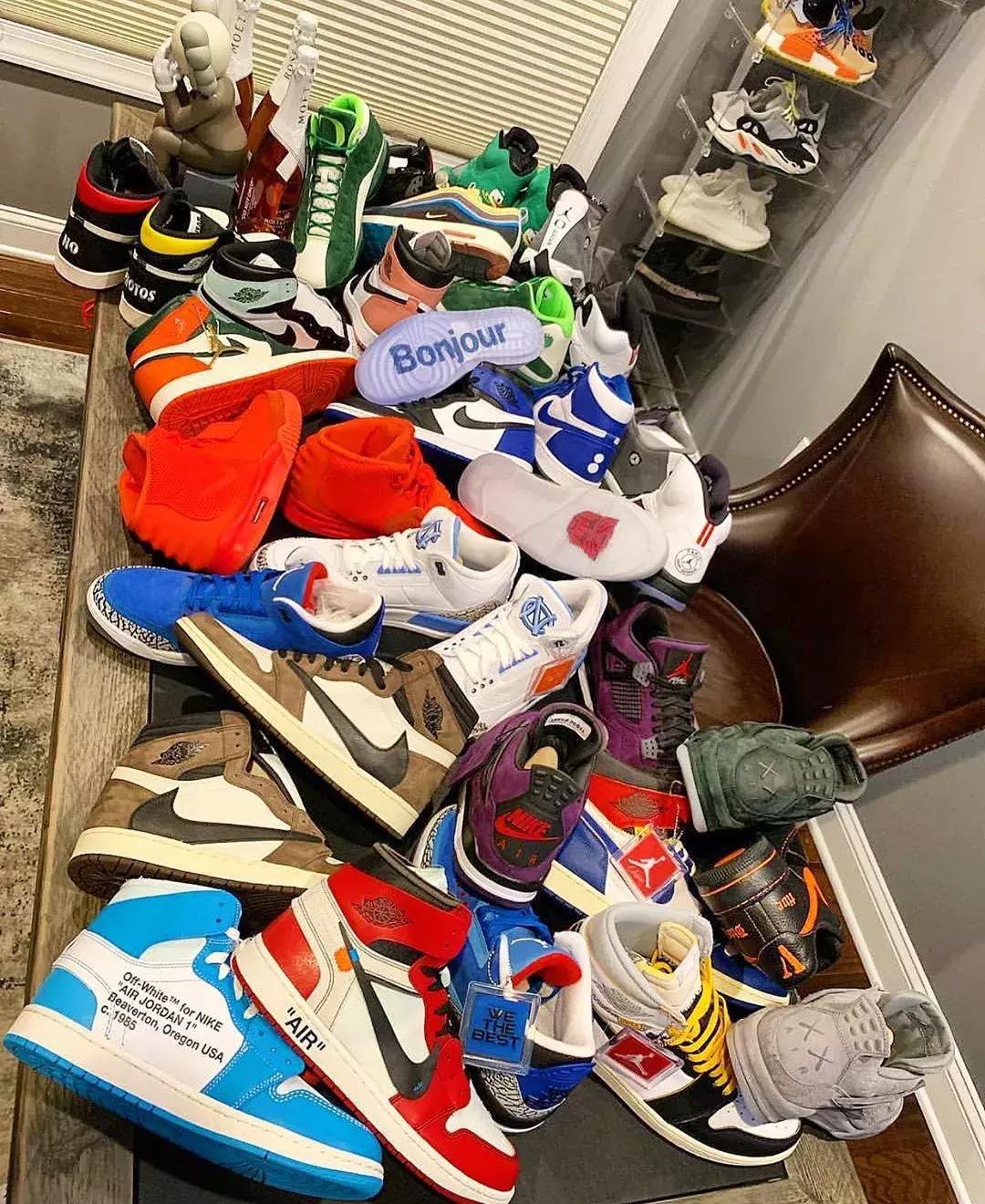 穿着AJ坐地铁就是假货？穿sup，ow就是跟风狗？